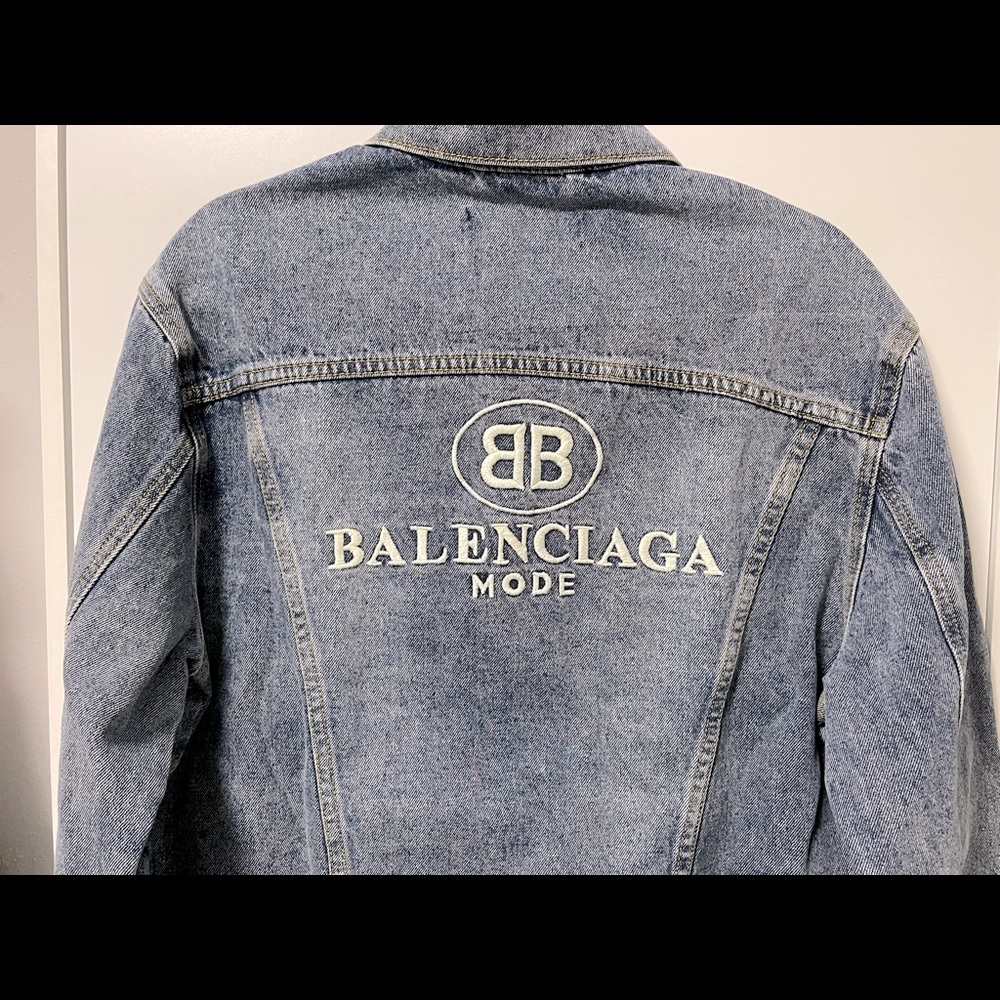 Used Oversized Balenciaga BB Mode Denim Jacket - Picture 7 of 12